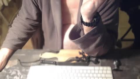 Snapshot of amslave4f chatting on 10/09/25, 09:02 amslave4f online show from 10/09/25, 09:02