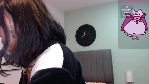 Amy 3 online show from 11/12/25, 04:35