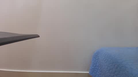 Snapshot of amy__wats0n chatting on 02/13/25, 01:19 amy__wats0n online show from 02/13/25, 01:19