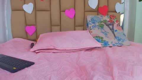 Snapshot of amy__wats0n chatting on 02/16/25, 01:14 amy__wats0n online show from 02/16/25, 01:14