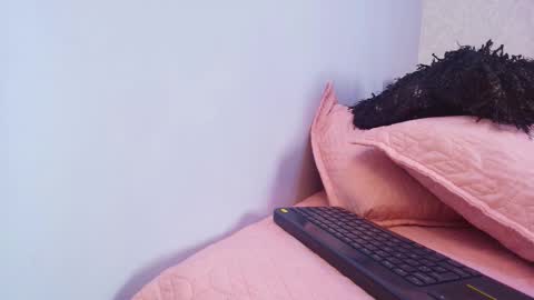 Snapshot of amy__wats0n chatting on 10/18/25, 07:03 amy__wats0n online show from 10/18/25, 07:03