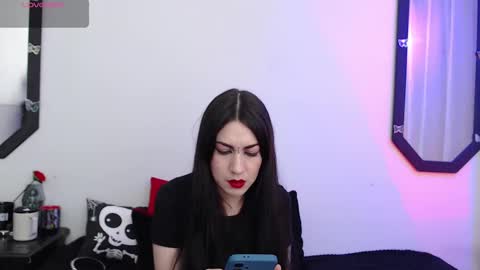 Snapshot of amy_aloqua chatting on 10/01/25, 04:02 Amy online show from 10/01/25, 04:02