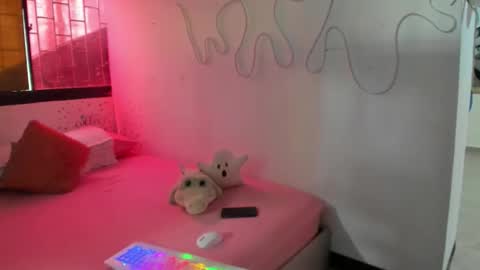 AmyEloise online show from 11/05/25, 06:30