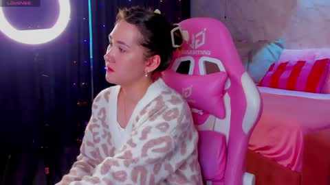 Snapshot of amy_bellel chatting on 03/02/26, 09:49 Amy follow me online show from 03/02/26, 09:49