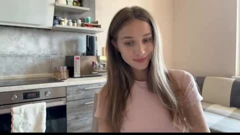 Snapshot of amy_chill chatting on 05/17/26, 12:23 Amy Chill online show from 05/17/26, 12:23