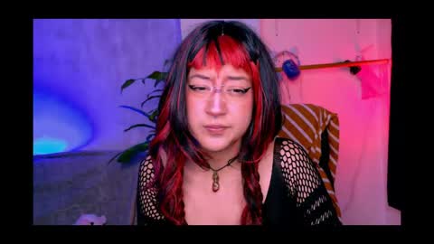 amy_flaker888 online show from 04/12/26, 10:59