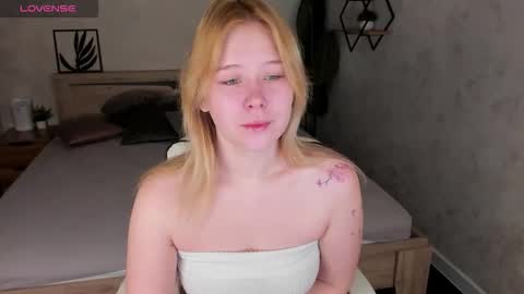 Amy online show from 10/19/25, 11:38