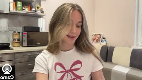 Snapshot of amy_meoww chatting on 01/14/25, 11:20 amy_meoww online show from 01/14/25, 11:20