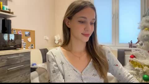 Snapshot of amy_meoww chatting on 01/15/26, 12:43 amy_meoww online show from 01/15/26, 12:43
