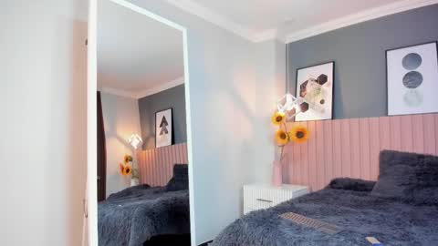 Snapshot of amy_miller2 chatting on 09/10/25, 12:16 Amy online show from 09/10/25, 12:16