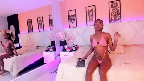 Snapshot of amy_miller2 chatting on 11/15/25, 07:21 Amy online show from 11/15/25, 07:21