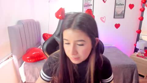 Amy sophia 3 online show from 02/15/25, 06:01