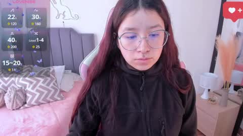 Amy sophia 3 online show from 04/12/26, 12:43