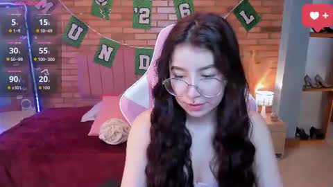 Snapshot of amy_sophiaa chatting on 06/25/26, 11:37 Amy sophia 3 online show from 06/25/26, 11:37