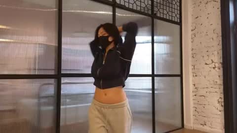 Snapshot of amyalwayshere chatting on 02/09/25, 01:25 girl next door named Amy online show from 02/09/25, 01:25