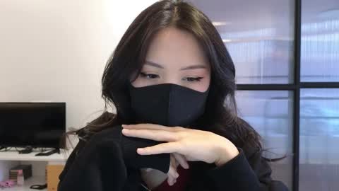 Snapshot of amyalwayshere chatting on 02/14/25, 04:37 girl next door named Amy online show from 02/14/25, 04:37