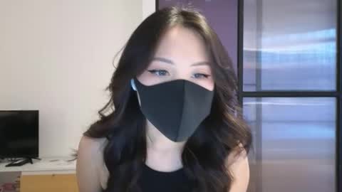 Snapshot of amyalwayshere chatting on 02/19/25, 04:44 girl next door named Amy online show from 02/19/25, 04:44