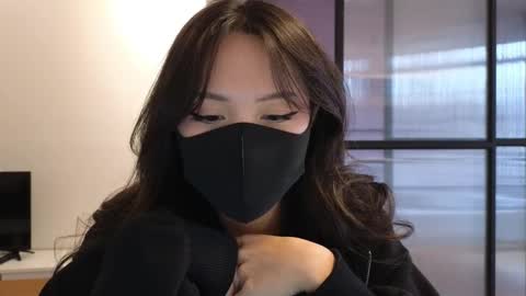 Snapshot of amyalwayshere chatting on 02/20/25, 01:19 girl next door named Amy online show from 02/20/25, 01:19