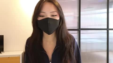 Snapshot of amyalwayshere chatting on 02/24/25, 04:27 girl next door named Amy online show from 02/24/25, 04:27