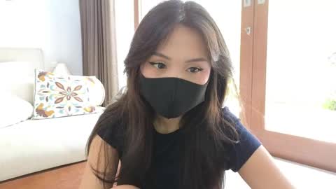 Snapshot of amyalwayshere chatting on 02/27/25, 04:41 girl next door named Amy online show from 02/27/25, 04:41