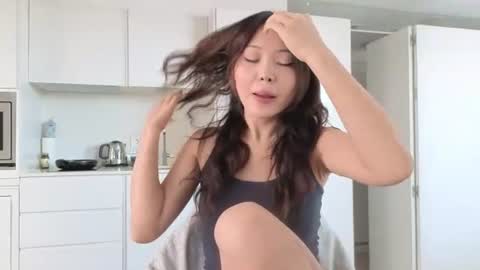 girl next door named Amy online show from 07/02/26, 04:13