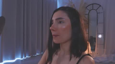 Amy Armstrong online show from 11/06/25, 08:32