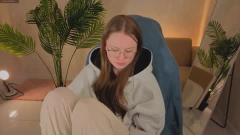 amycherryberry online show from 11/11/25, 01:16