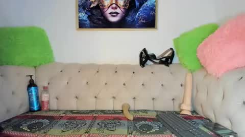 Amy Kamila online show from 02/16/25, 04:31