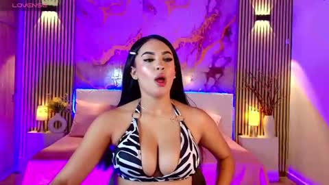 amyjohnsonn online show from 06/22/26, 05:26