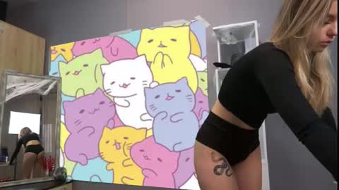 amylanee online show from 11/02/25, 08:17