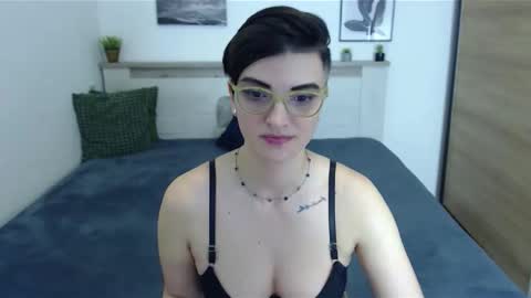 Snapshot of amylexy chatting on 02/05/26, 05:39 Hi there guys My pleasure in your hands pvt is open online show from 02/05/26, 05:39