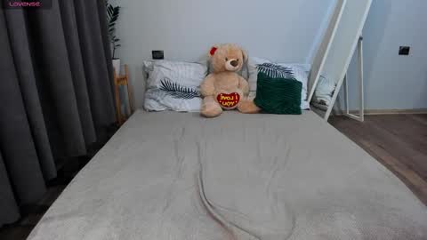 Snapshot of amymilson chatting on 02/26/25, 04:45 amymilson online show from 02/26/25, 04:45