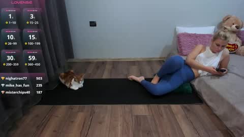 Snapshot of amymilson chatting on 03/11/25, 08:42 amymilson online show from 03/11/25, 08:42