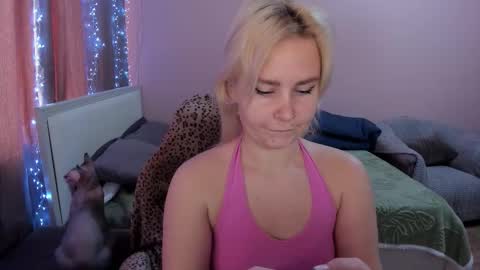 Snapshot of amymilson chatting on 02/09/26, 09:57 amymilson online show from 02/09/26, 09:57