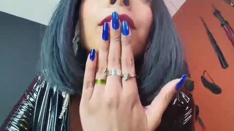 Snapshot of amymistress chatting on 12/18/24, 08:47 Amy Wong Grey online show from 12/18/24, 08:47