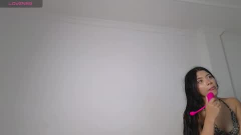 Snapshot of amymonroee chatting on 11/26/25, 01:56 Amy Monroe online show from 11/26/25, 01:56