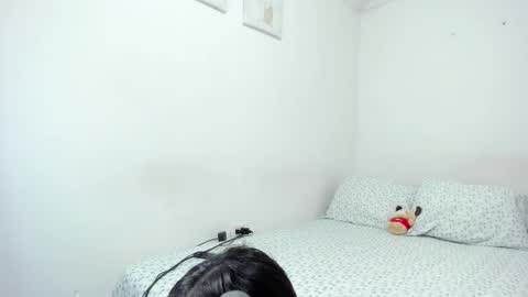 Snapshot of amyoconor chatting on 11/21/25, 07:01 Amy online show from 11/21/25, 07:01