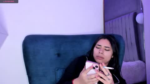 Amy ... Nice to meet u   thumb up me please its important online show from 01/28/25, 04:39