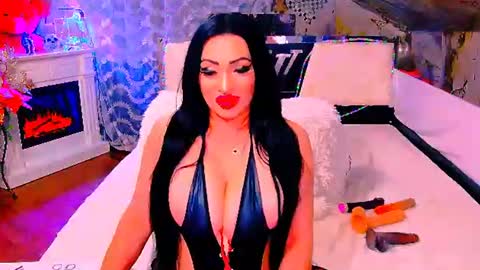 Snapshot of amyrarosera chatting on 07/08/26, 09:52 Alimoonyia online show from 07/08/26, 09:52