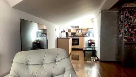 Snapshot of amyroberta92 chatting on 10/10/25, 06:45 amyroberta92 online show from 10/10/25, 06:45