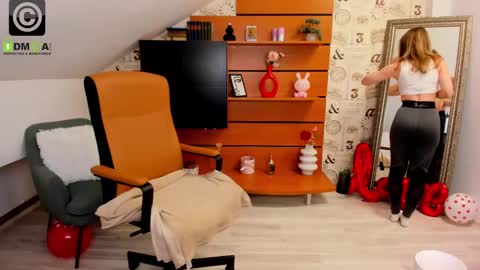 AmyRossie online show from 02/28/25, 01:47