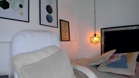 Amy online show from 12/22/25, 11:40