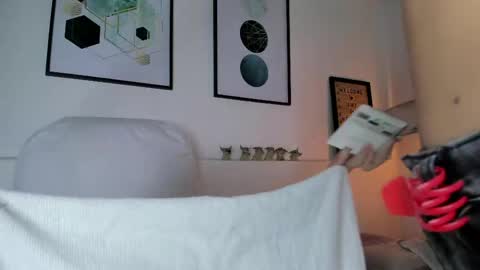 Amy online show from 05/20/26, 12:11