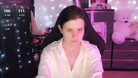 Snapshot of amyvibes chatting on 09/09/25, 08:08 amyvibes online show from 09/09/25, 08:08