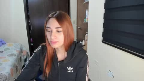 Snapshot of amywalker01 chatting on 10/01/25, 08:15 amy online show from 10/01/25, 08:15