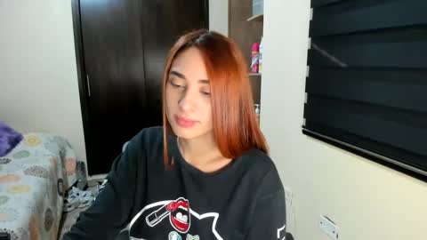 Snapshot of amywalker01 chatting on 10/09/25, 07:01 amy online show from 10/09/25, 07:01