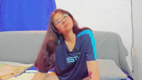 Snapshot of amywhitexxd chatting on 12/05/25, 12:19 AmyWhitexxd online show from 12/05/25, 12:19