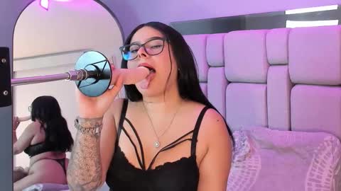 amywhitte_ online show from 12/04/25, 07:55