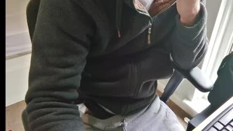 A online show from 06/04/26, 08:31