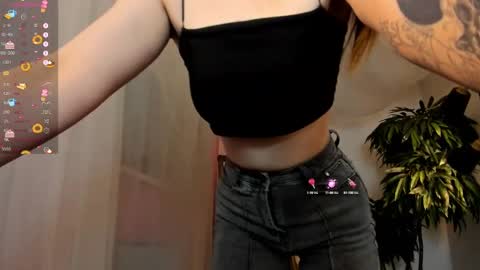 Snapshot of an6elica chatting on 01/31/25, 06:02 Angie online show from 01/31/25, 06:02